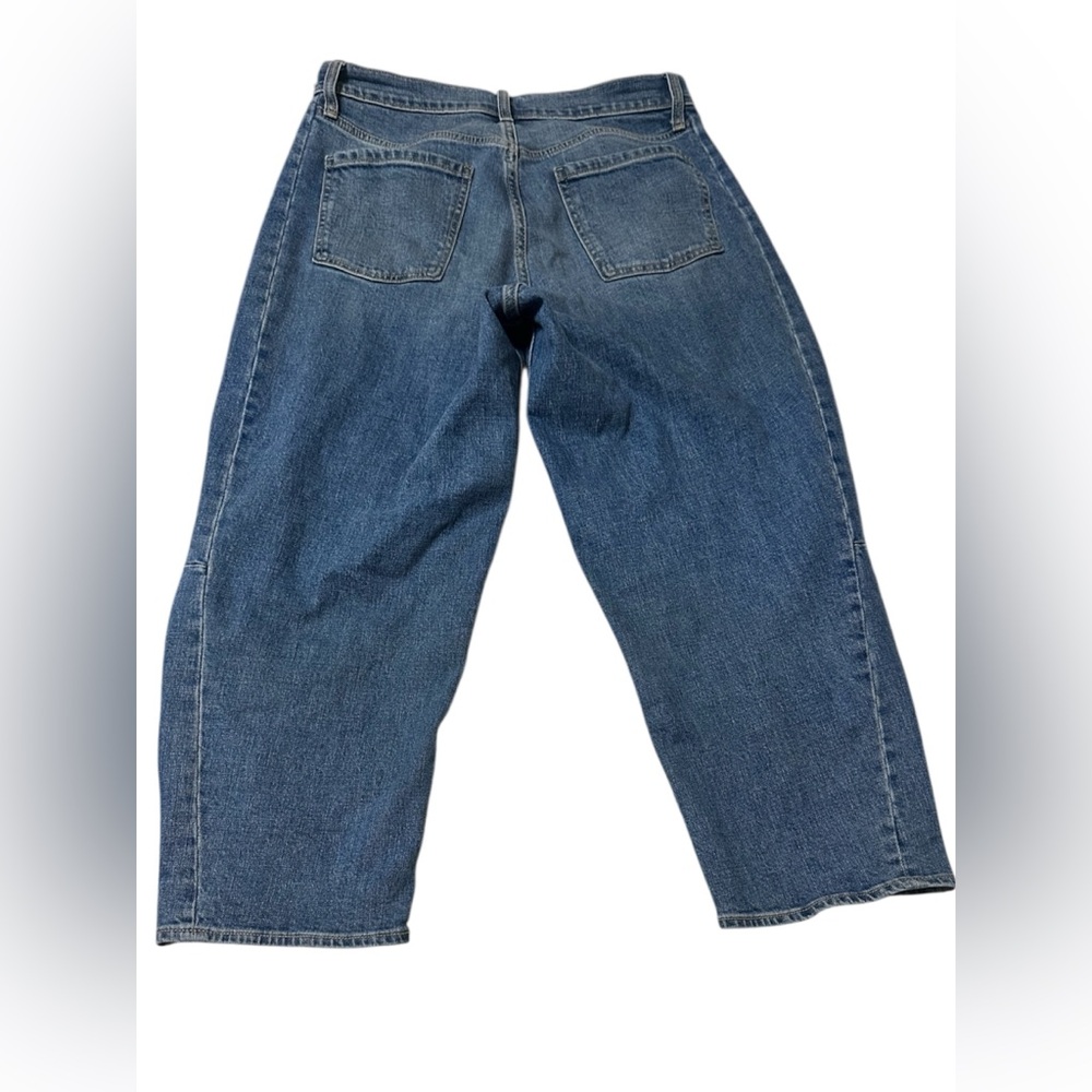 Old Navy Light Blue High-Waisted Barrel Ankle Jeans - Picture 5 of 5
